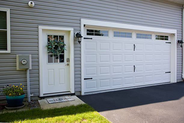 24/7 Emergency Garage Door Panel Replacement experts in Christian County County, KY